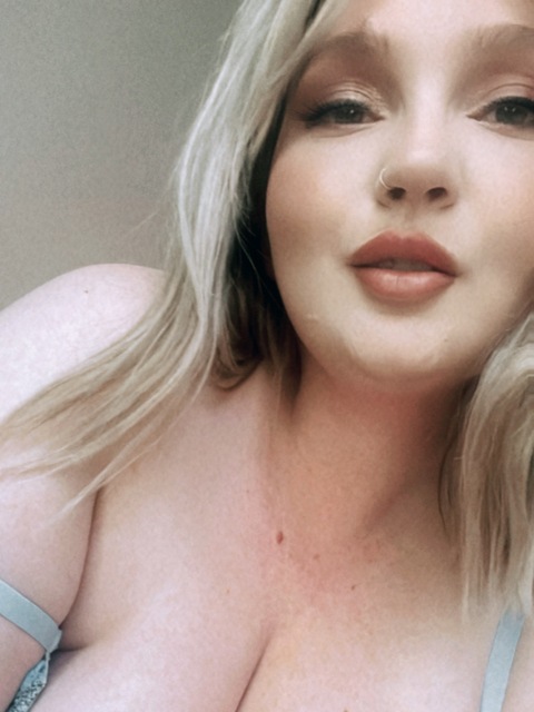 Ellie Rose 🌹 onlyfans account