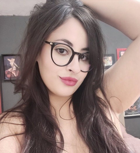 Vidcall And Sext - Curvy Geek onlyfans account