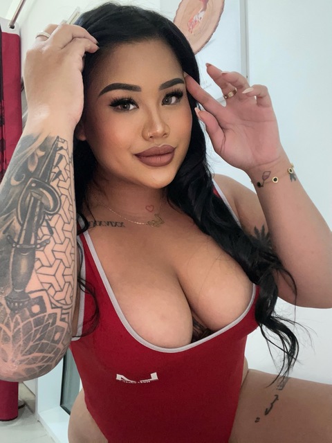 Eurasian Thick Girl🍑 onlyfans account