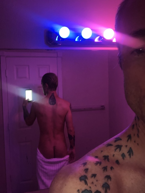 Retrojaywolf onlyfans