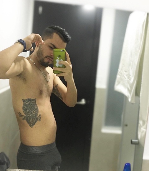 Alejomm95 onlyfans