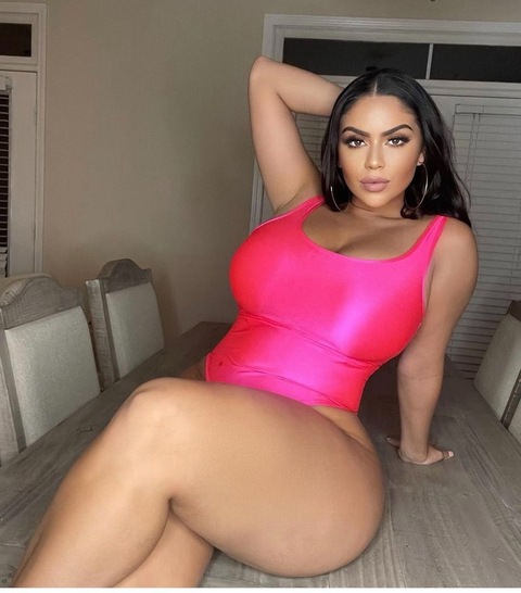 Jasmine Bella onlyfans account