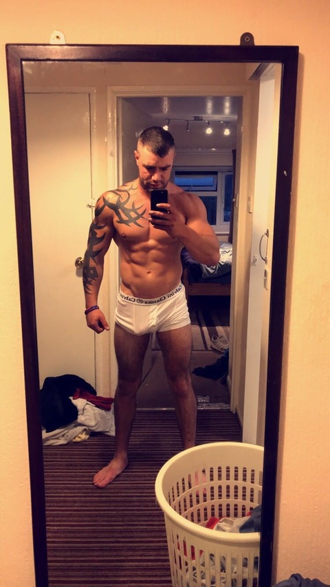 Hungmusclebritboy onlyfans