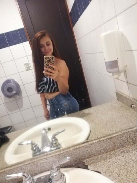 Moniperez2 onlyfans