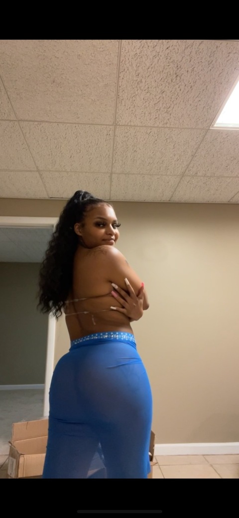 Goddessakiraaa onlyfans