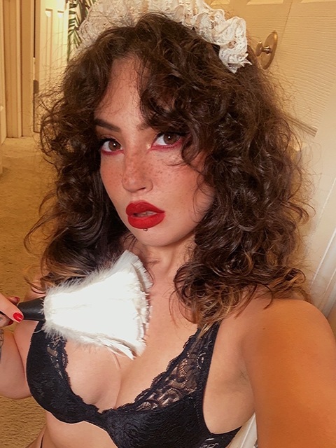 Belle_Amelie onlyfans account