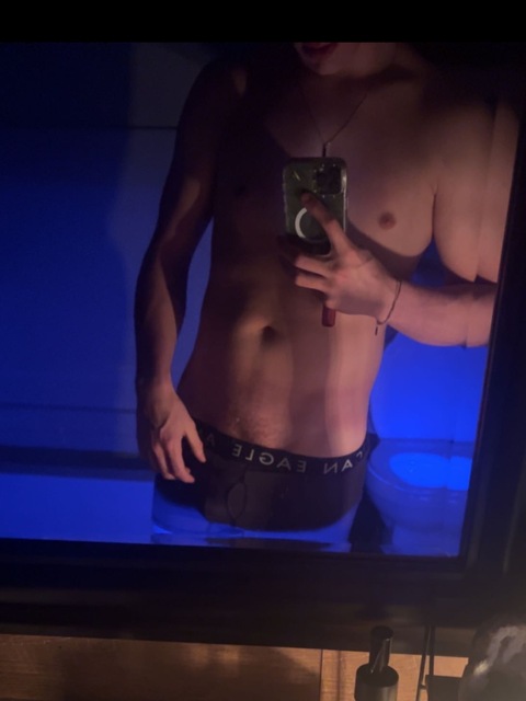 Collegeboy2003 onlyfans