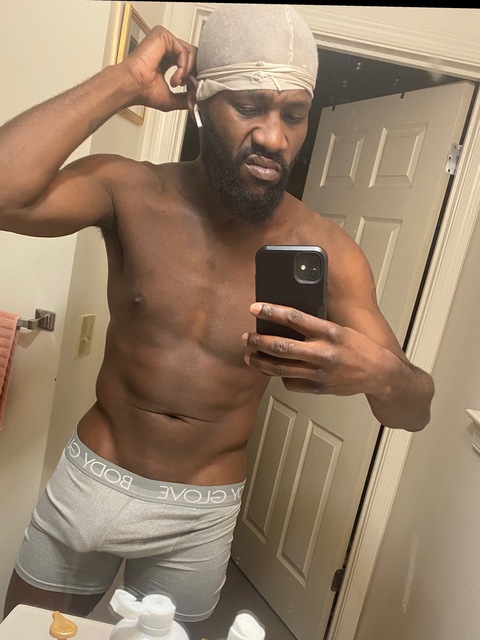 Watchmestrokeandbust🍆🍫🤫🤤😜 onlyfans account