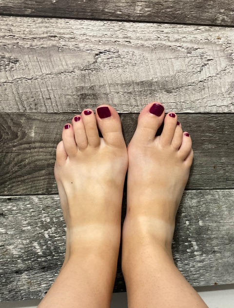 Blessthesefeet21 onlyfans