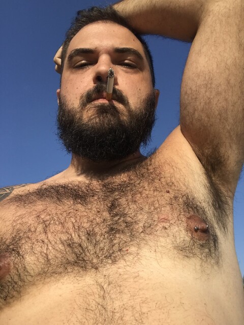 Brazilian Bear Smoker onlyfans account