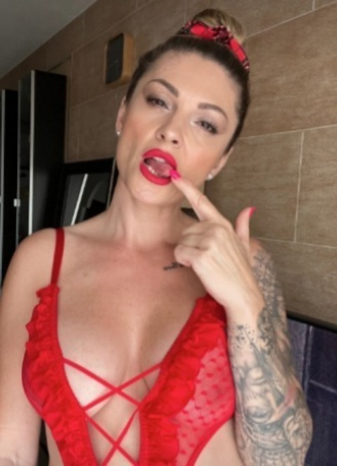 Sarah Montana Single Mom 💋💄 onlyfans account