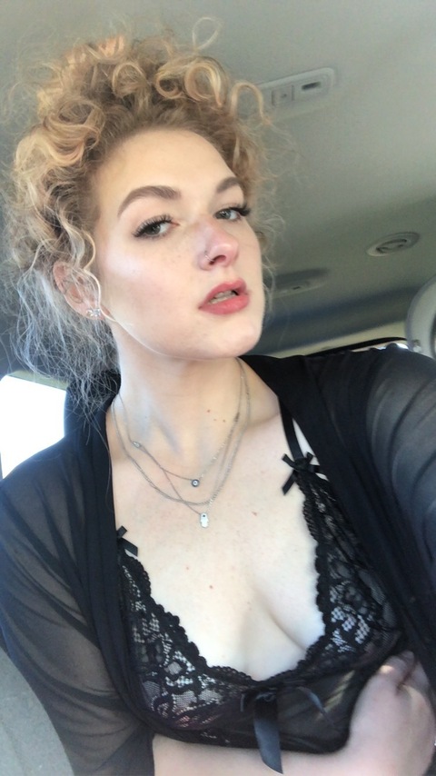 Lilith Jewel Greer onlyfans account