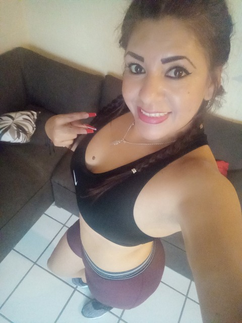 Sonia Flores onlyfans account