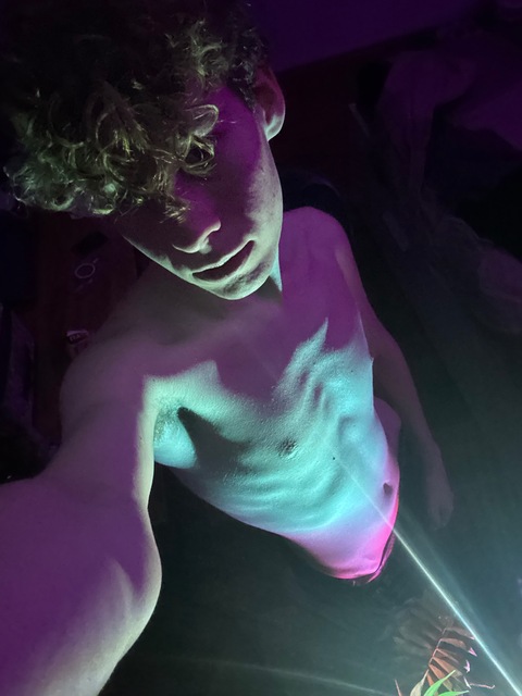 Lavender_Boy6 onlyfans account