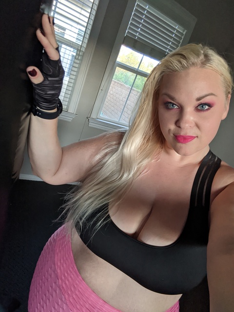 Blonde Brute onlyfans account