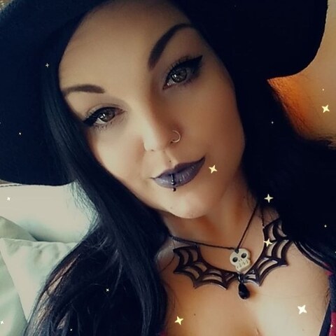 Hallowqueen onlyfans account