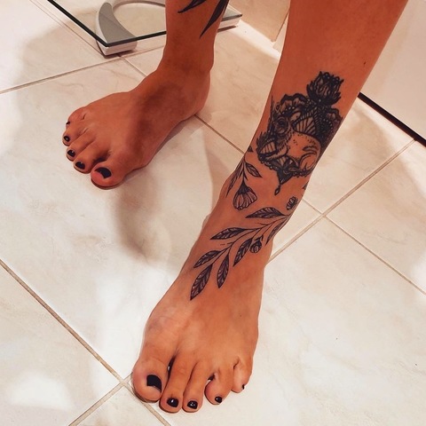 Feettouchedbyink onlyfans account