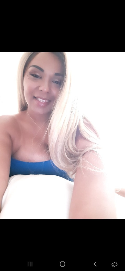 Elasjia Georgelle onlyfans account