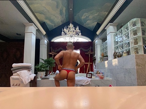 Floydsuazo onlyfans