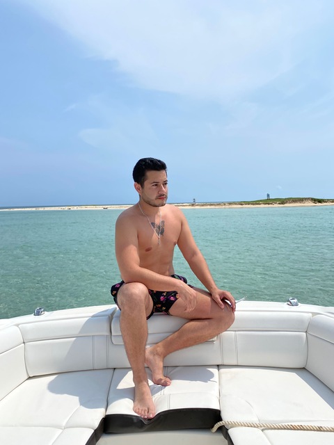 Alberto Basurto Mobarak onlyfans account