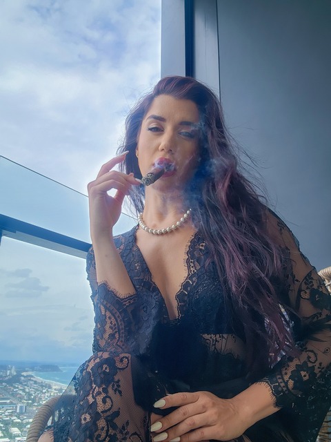 Charlie Smoking onlyfans account