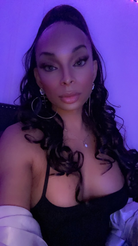 Goddess Lani Luxxx onlyfans account