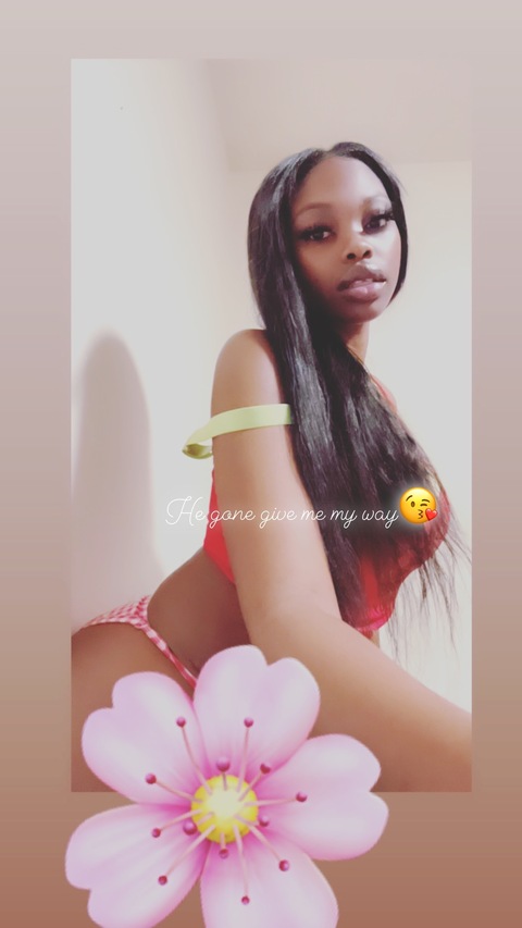 Prettymonae💕💦 onlyfans account