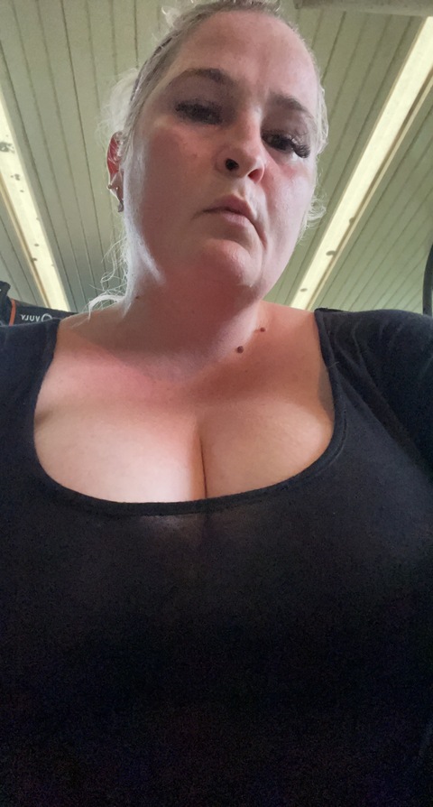 Curvygoddess13 onlyfans