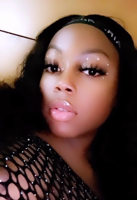 Baby Phat💦    Twitter : Honeynutmari onlyfans account