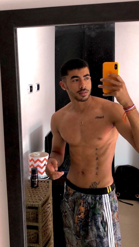 Andresvh2 onlyfans