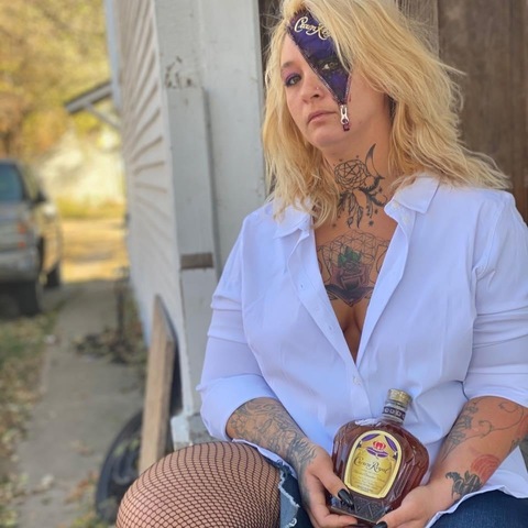 Cowgirl Raven onlyfans account