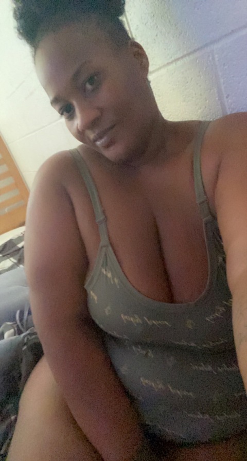 Misshoneybee35 onlyfans