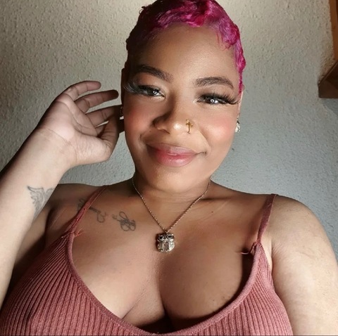 Nia Diamond onlyfans account