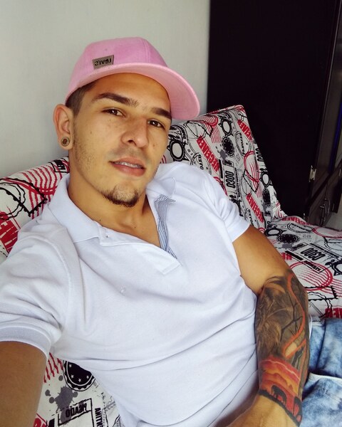 Alejandro Valencia onlyfans account