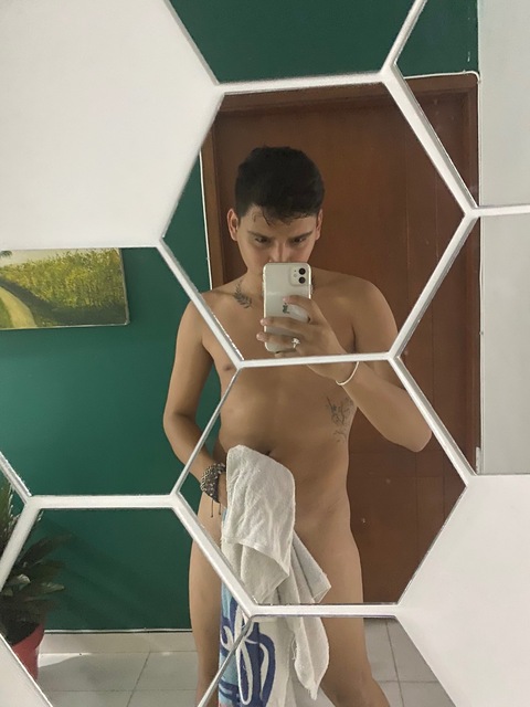 Jhon Gonzales onlyfans account