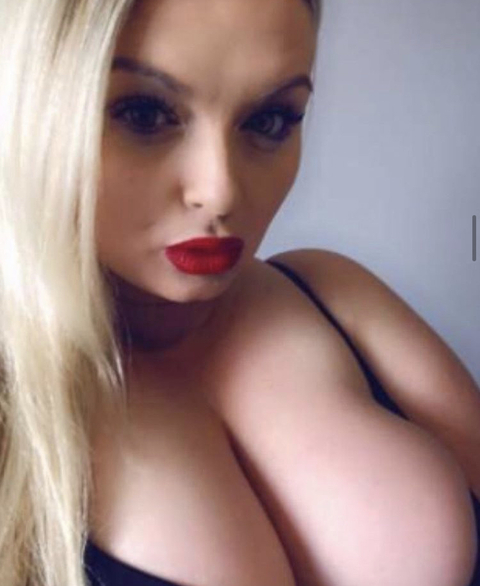 Sophie M onlyfans account