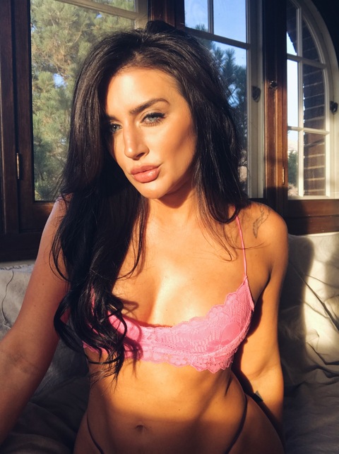 Gia Harvey onlyfans account