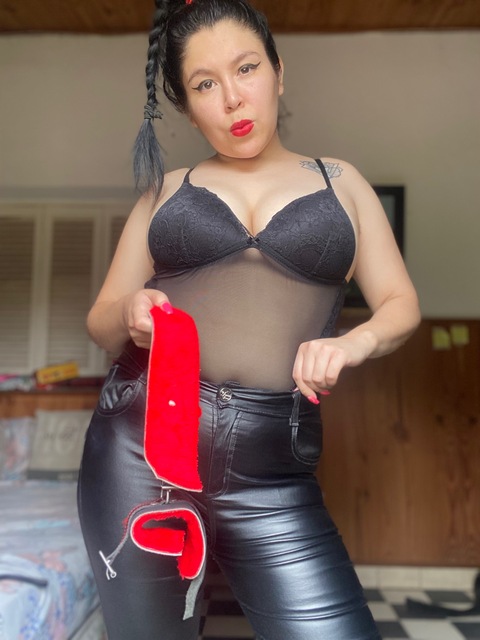 Afroditax Bdsm 👠⛓️ onlyfans account