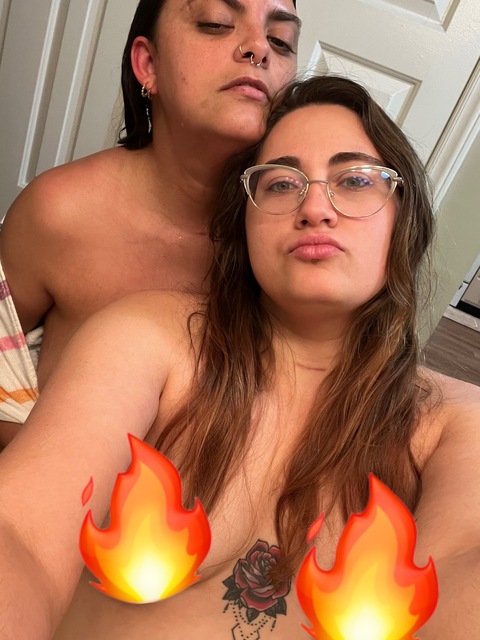 Leila &Amp; Johana onlyfans account