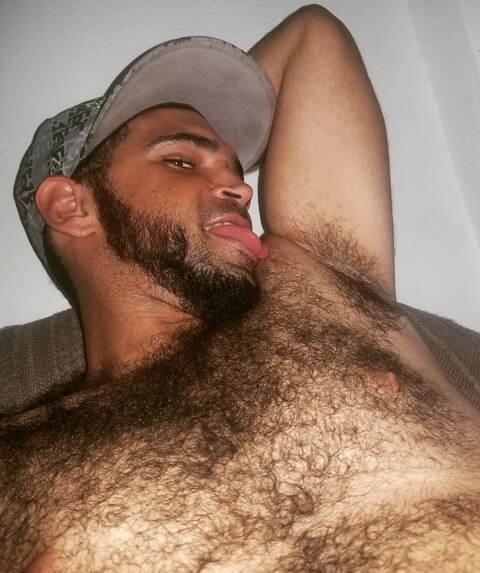 Hairyhotbat onlyfans